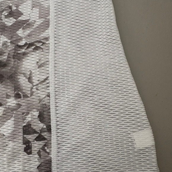 Reebok Racerback Tank Top Floral Print White Mesh Athletic Workout Gym S - Picture 7 of 9